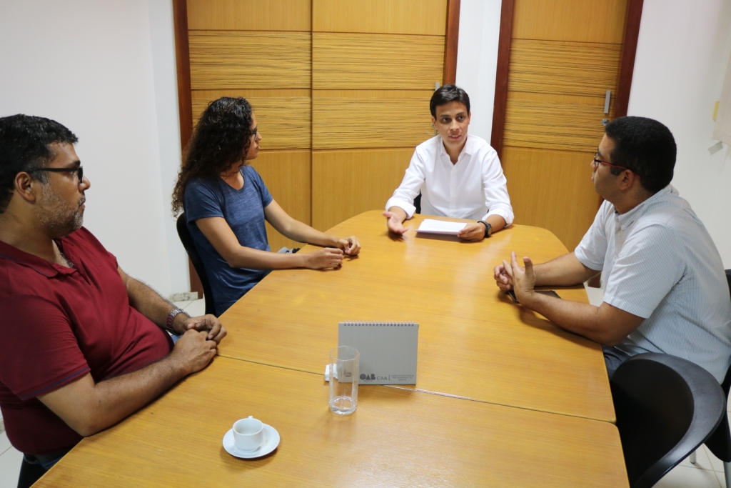 Superintendente da SMTT recebe estudante e informa nova plataforma de recadastramento do Mais Aracaju Escolar - SMTT Aracaju